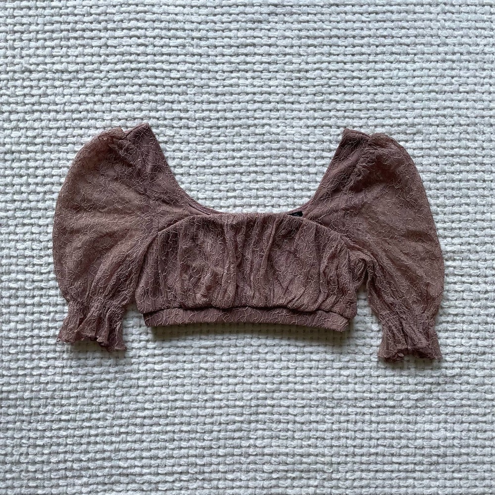 Nasty Gal Blush Pink Lace Puffed Sleeve Crop Top - 2 - EUC